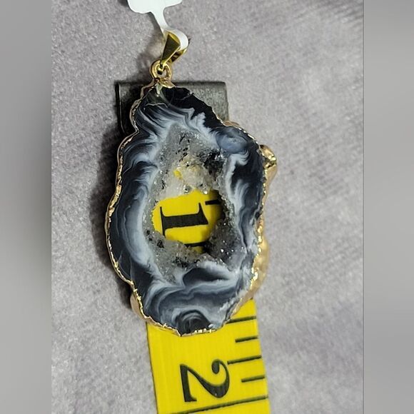 Geode Amethyst Pendant - Picture 16 of 16